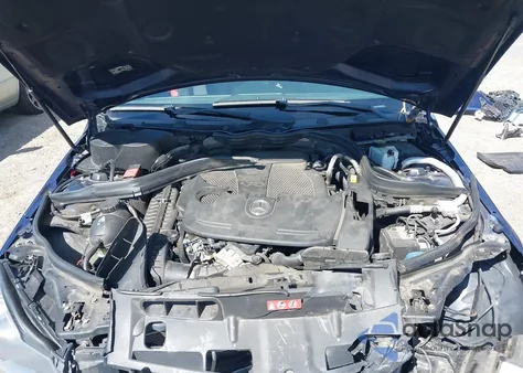 2013 Mercedes-Benz C 300 Sport 4Matic z USA, uszkodzony, nr VIN WDDGF8AB1DR242153